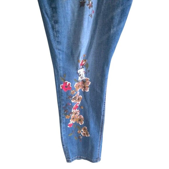 Melissa McCarthy Seven7 Jeans Women 26W Floral Embroidered Distressed Stretch - Picture 5 of 9